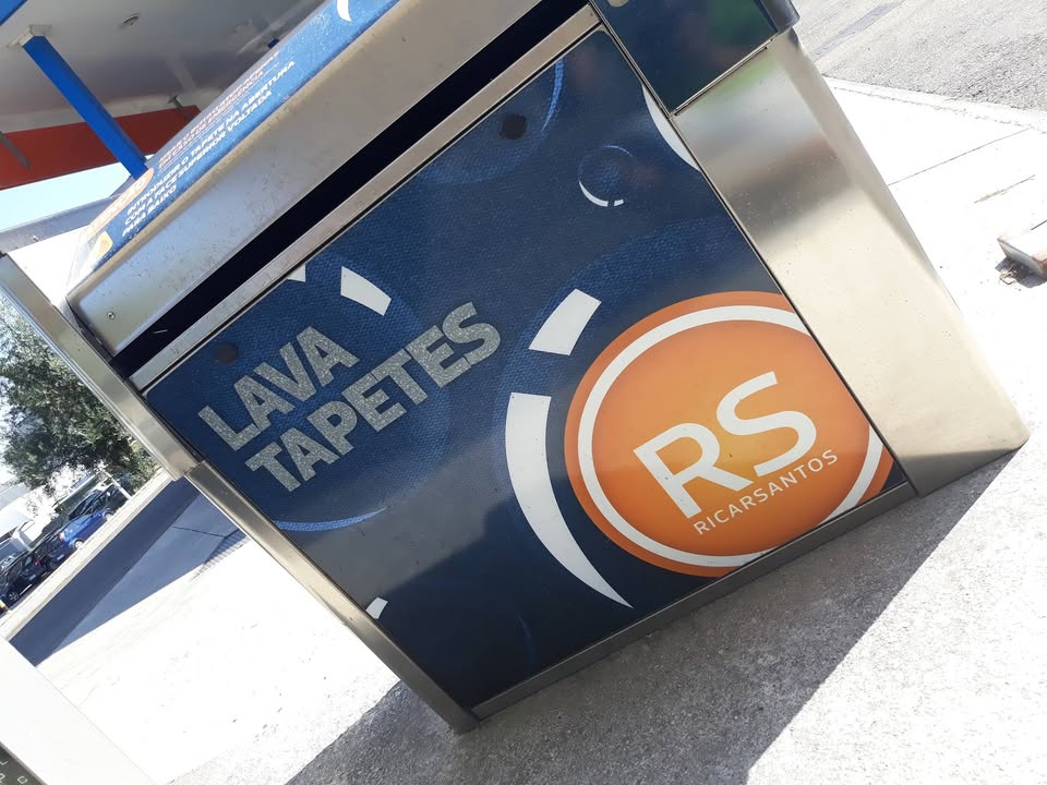Removemos os velhos e aplicamos os novos! :D Renovamos a imagem do Centro de lavagem RS em