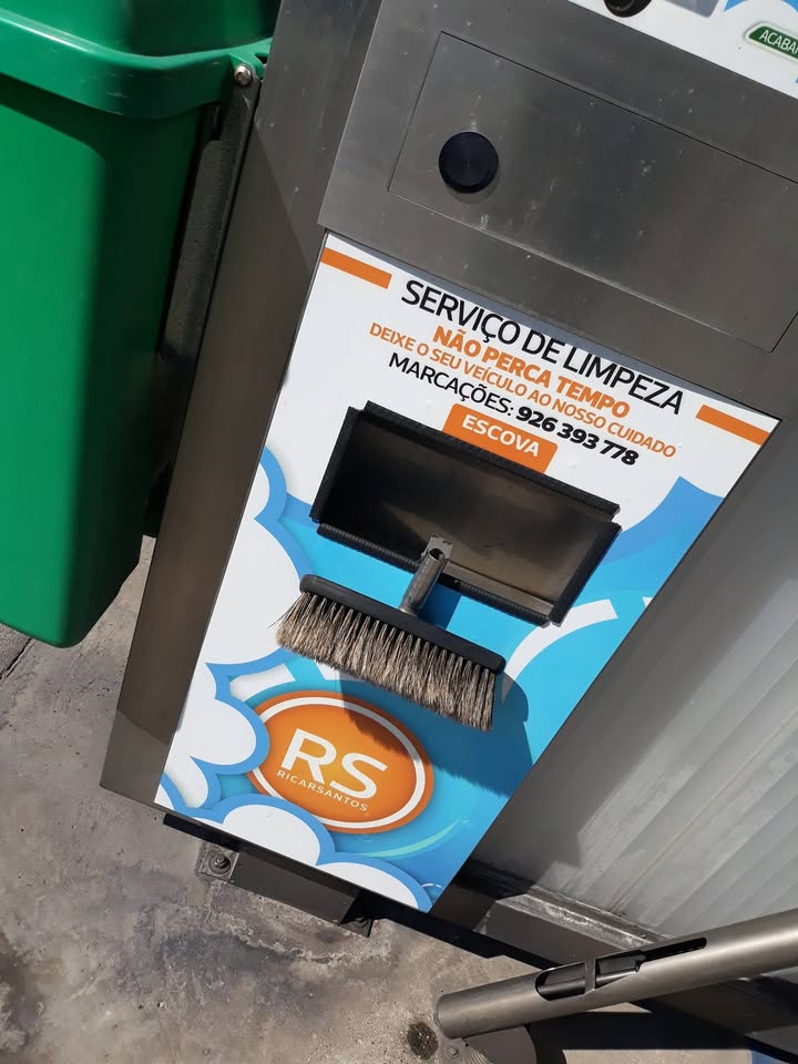 Removemos os velhos e aplicamos os novos! :D Renovamos a imagem do Centro de lavagem RS em