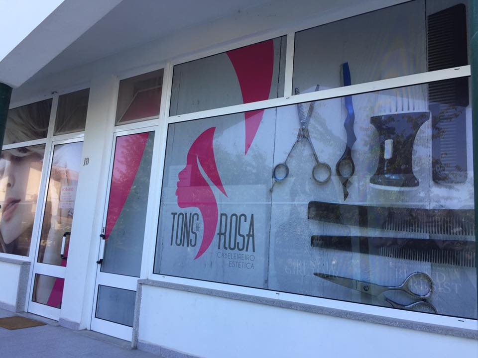 Hoje estamos em modo Rosa. Decoração de espaço comercial -TONS DE ROSA CABELEIREIRO E ESTÉ