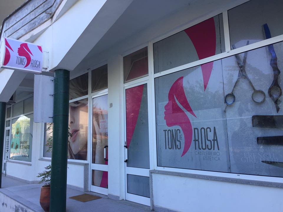 Hoje estamos em modo Rosa. Decoração de espaço comercial -TONS DE ROSA CABELEIREIRO E ESTÉ
