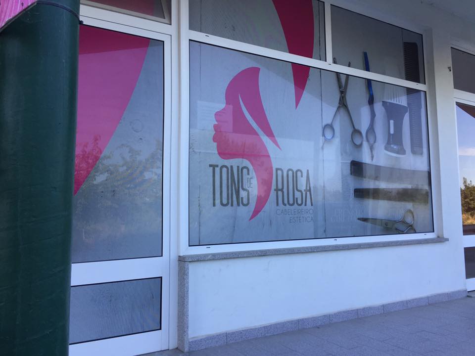 Hoje estamos em modo Rosa. Decoração de espaço comercial -TONS DE ROSA CABELEIREIRO E ESTÉ