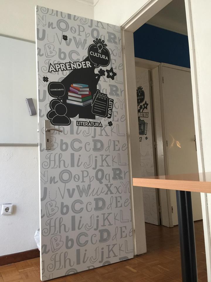 Decoração de interiores (portas) – MENTE FLUORESCENTE – SEIA
