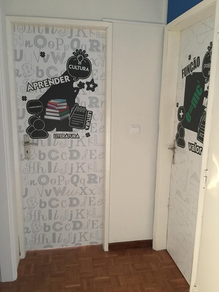 Decoração de interiores (portas) – MENTE FLUORESCENTE – SEIA