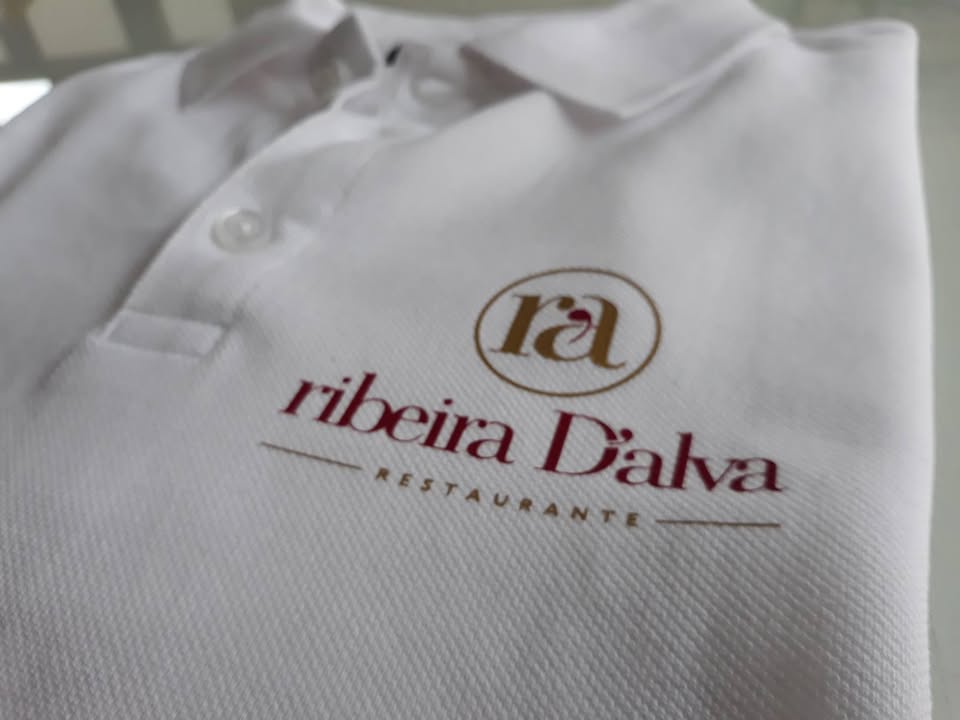 Pólos personalizados para o Restaurante Ribeira D´alva, Sabugueiro, Serra da Estrela…