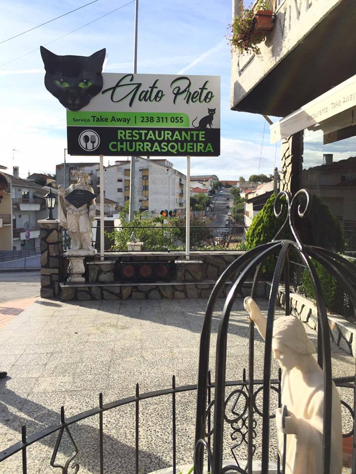 Produção de reclamo luminoso personalizado RESTAURANTE GATO PRETO – São Romão.