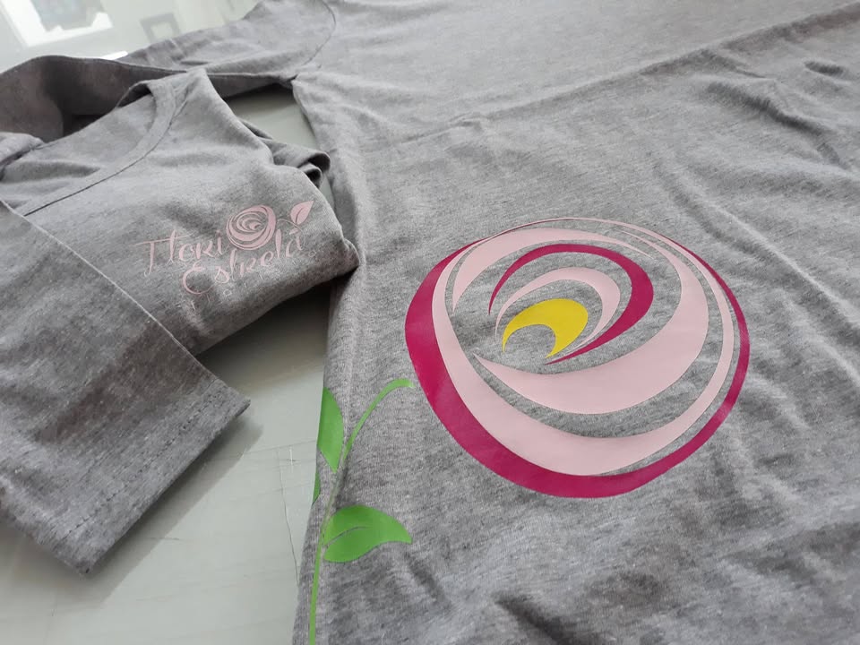 Personalização de têxtil promocional FLORIESTRELA FLORISTA – Seia.