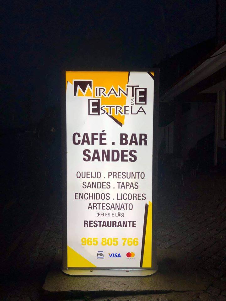 Estrutura de Totem luminoso 120×210 cm + personalização de acrílicos – MIRANTE DA ESTRELA
