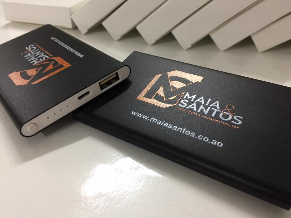 Desenvolvimento de merchandising promocional MAIA & SANTOS – Luanda (Angola).