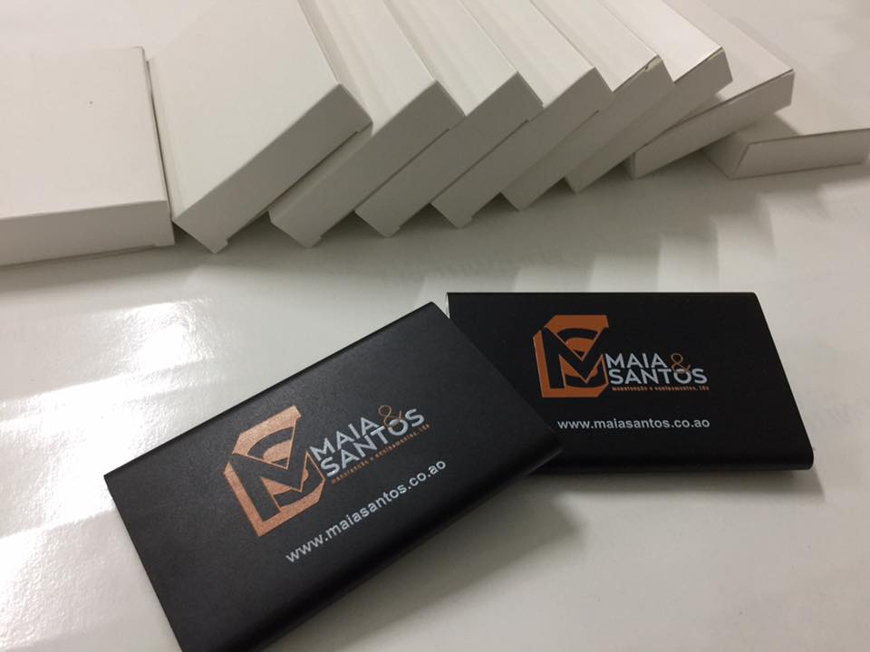 Desenvolvimento de merchandising promocional MAIA & SANTOS – Luanda (Angola).