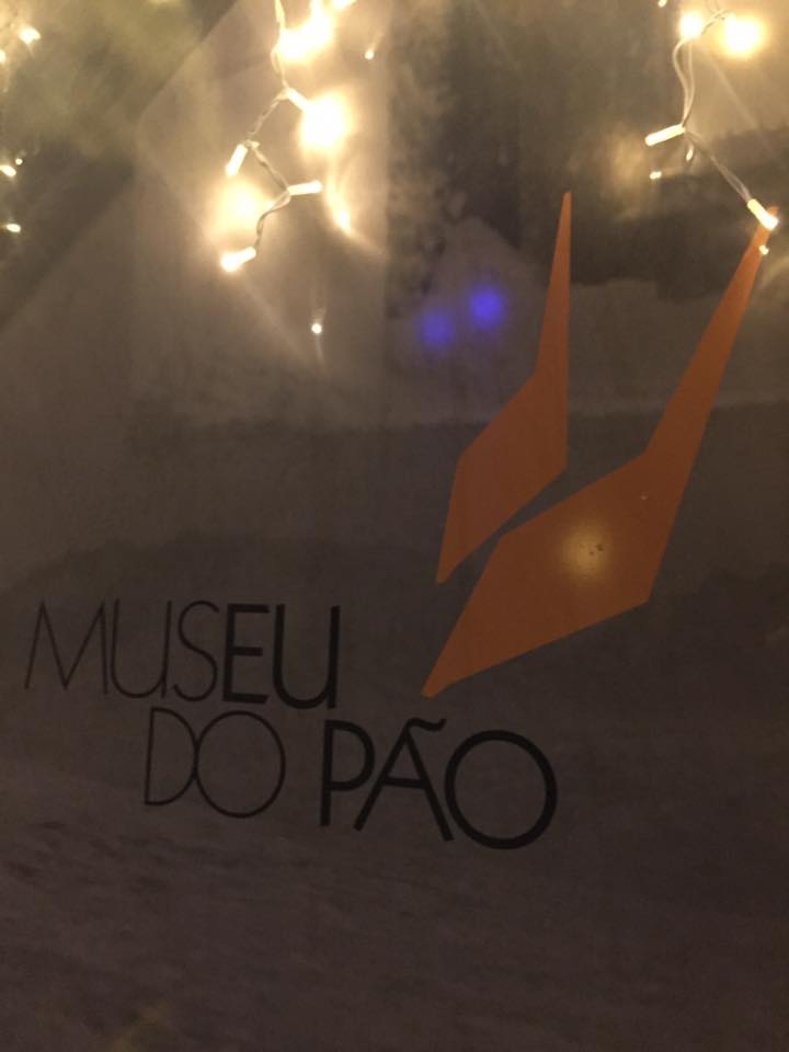 Decoração de espaço e sinalética de estrada – MUSEU DO PÃO -Seia