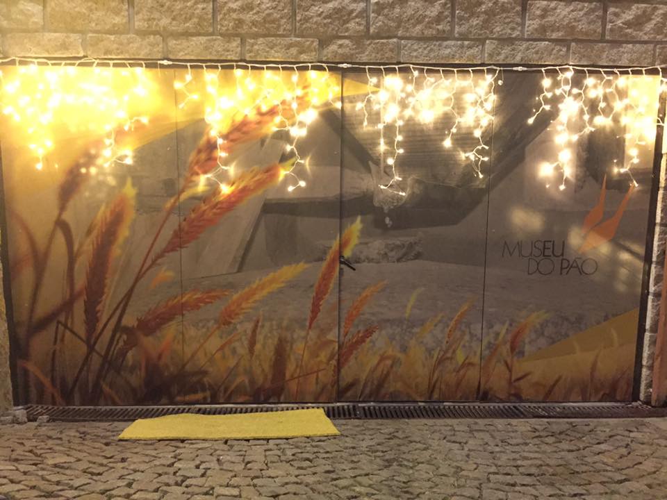 Decoração de espaço e sinalética de estrada – MUSEU DO PÃO -Seia