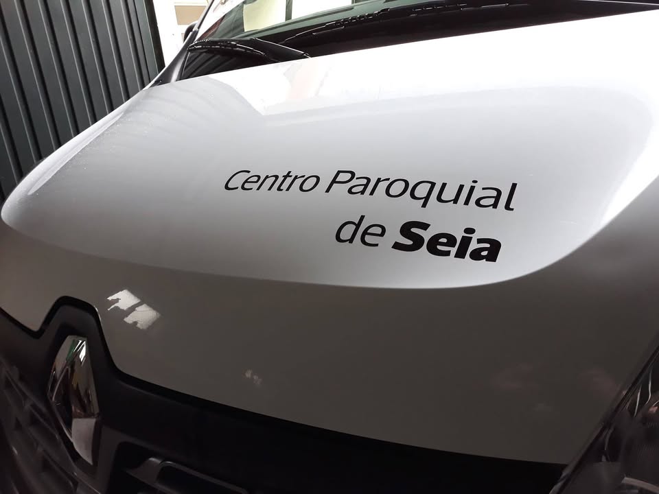 Decoração de viatura – CENTRO PAROQUIAL DE SEIA.