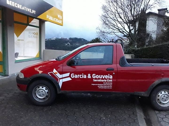 Decoração de frota automóvel – GARCIA & GOUVEIA – SERRALHARIA CIVIL – Folgosa da Madalena,