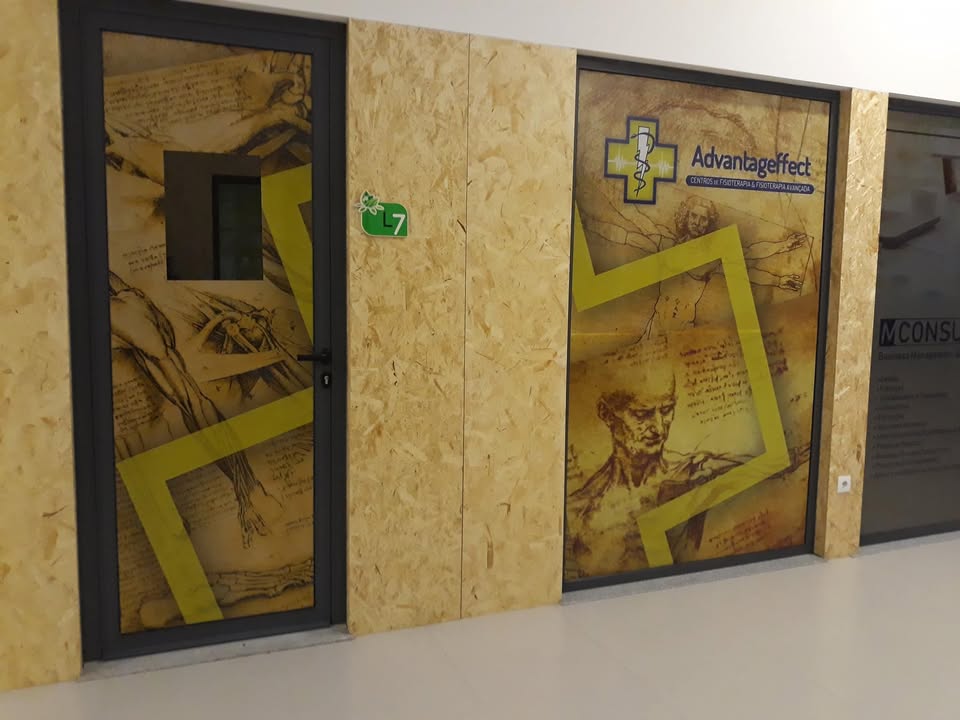 Decoração de espaço comercial – ADVANTAGEFFECT – Fisioterapia Avançada – Mangualde.