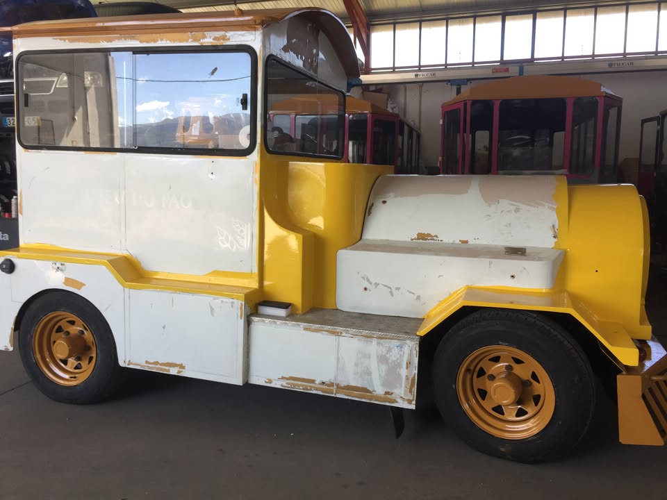 Um trabalho com a assinatura BEECREATIVE. Decoração integral de comboio MUSEU DO PÃO – SEI