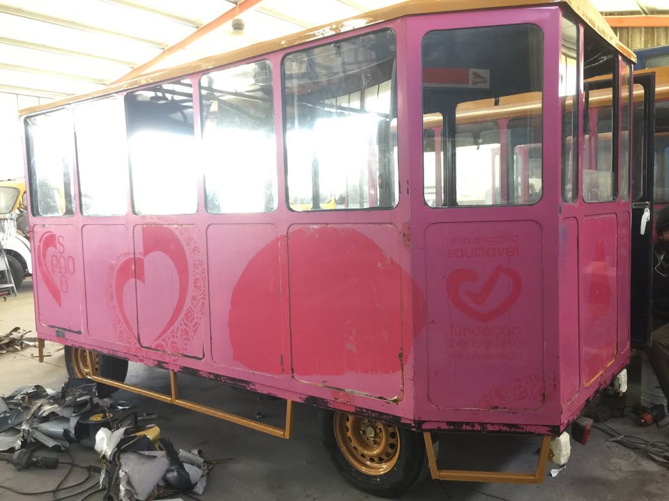 Um trabalho com a assinatura BEECREATIVE. Decoração integral de comboio MUSEU DO PÃO – SEI