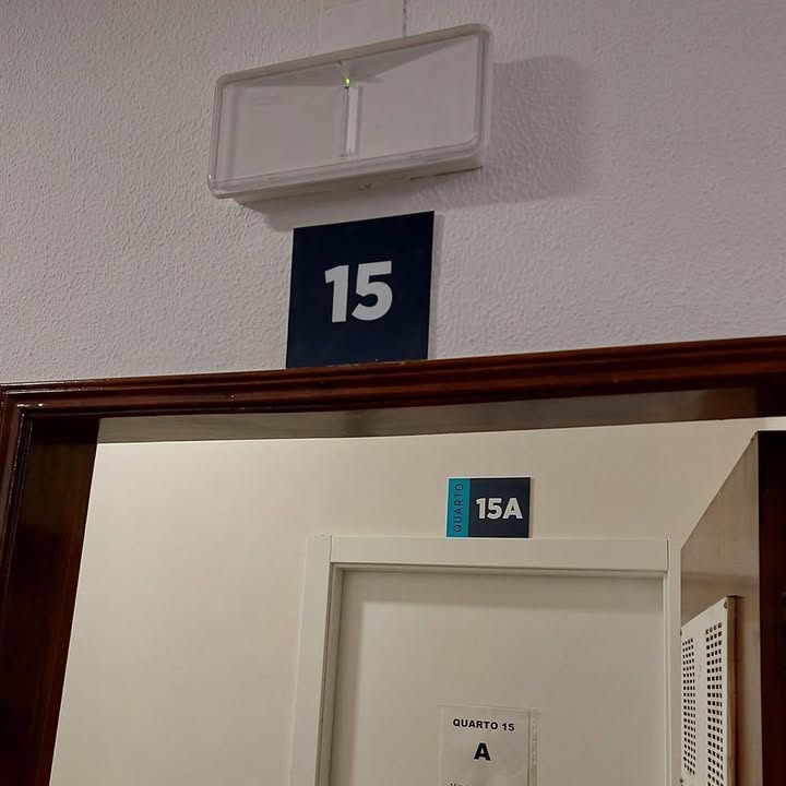 Produção de sinalética identificativa e para o cliente ESCOLA EVARISTO NOGUEIRA – São Romã