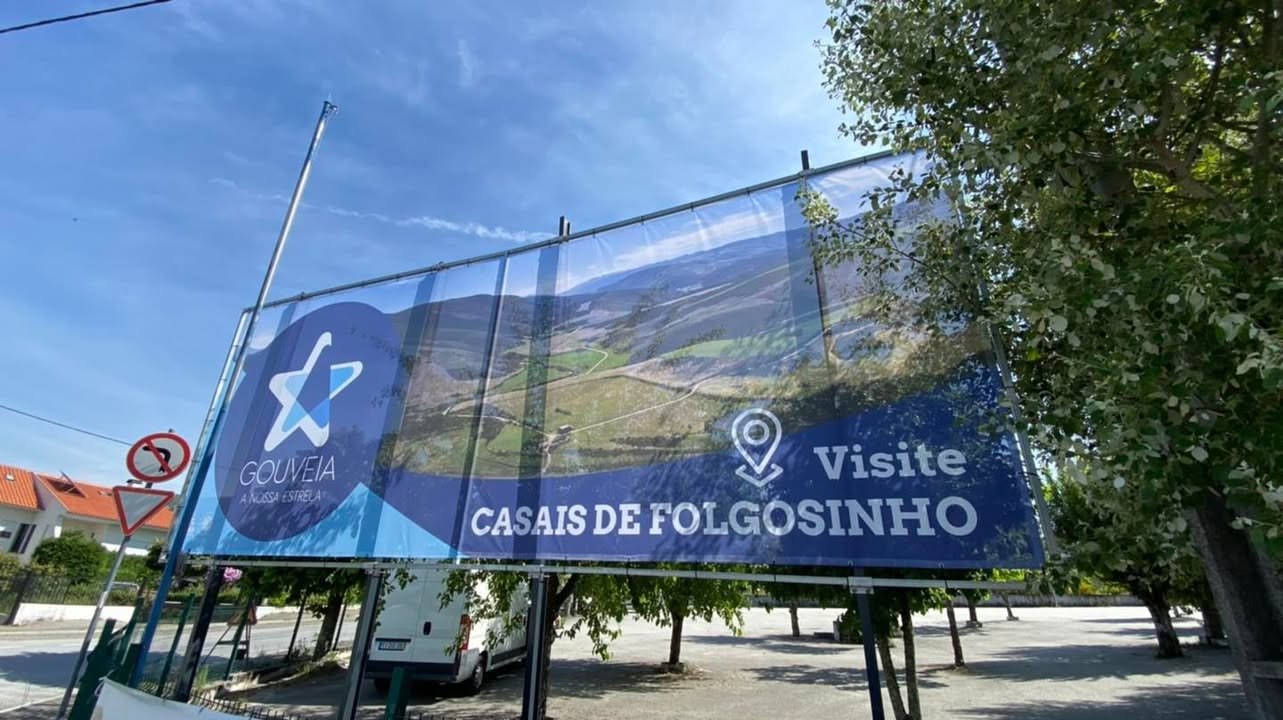 Promoção turística Município de Gouveia. Design , impressão e colocação de outdoors em lon