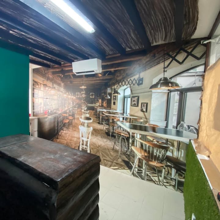 Decoração de interiores, imagem institucional e presença online do cliente A TASCA DO MERC