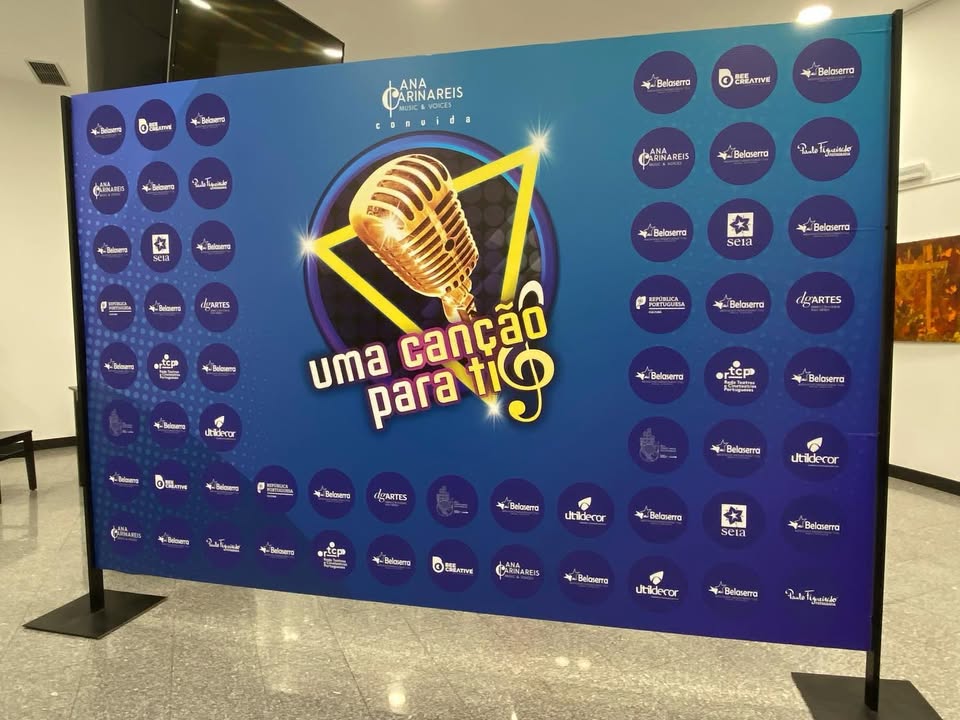 O evento UMA CANÇÃO PARA TI contou igualmente com o apoio da BEECREATIVE. Desenvolvimento