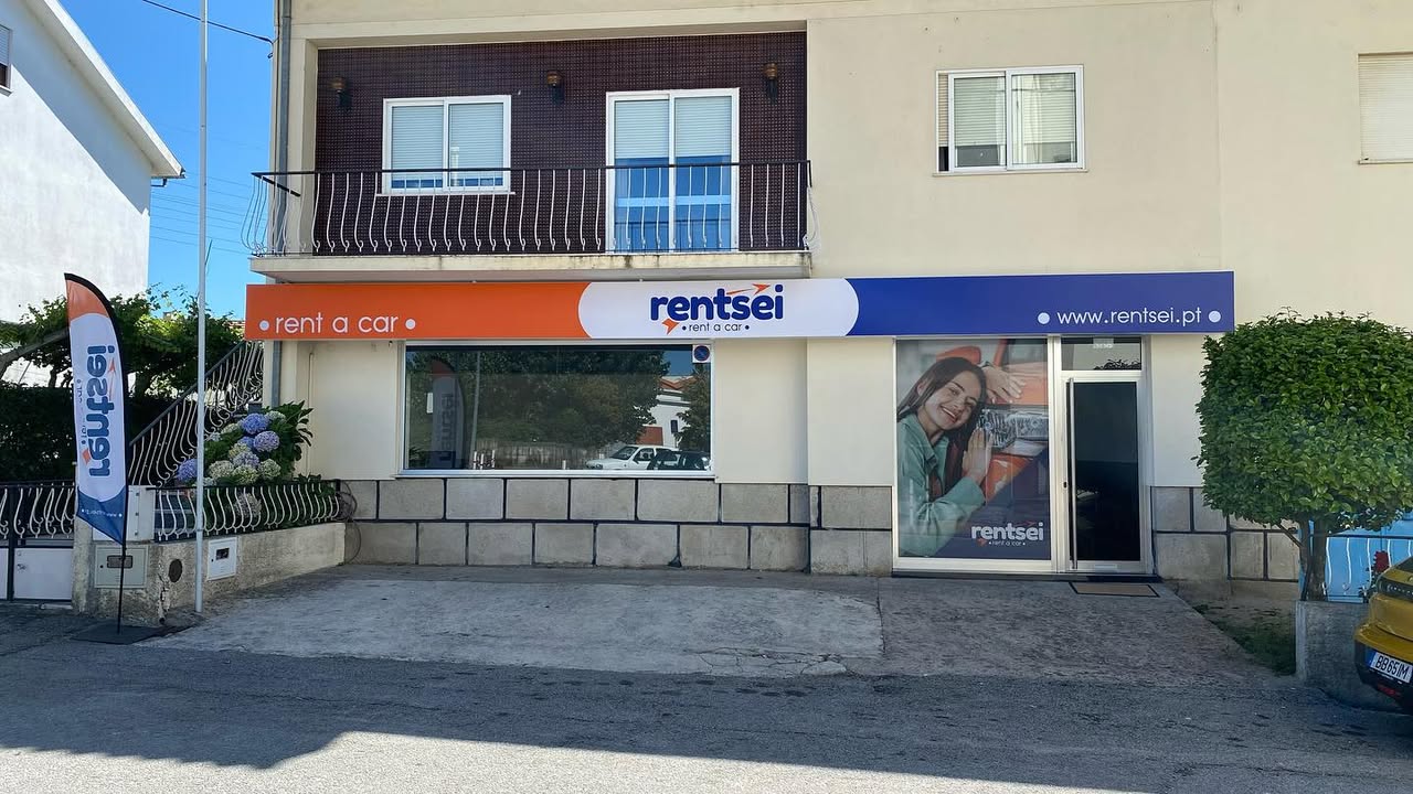 A nova marca que abre hoje portas em Seia. Rentsei – Rent a Car, escolheu a Beecreative pa