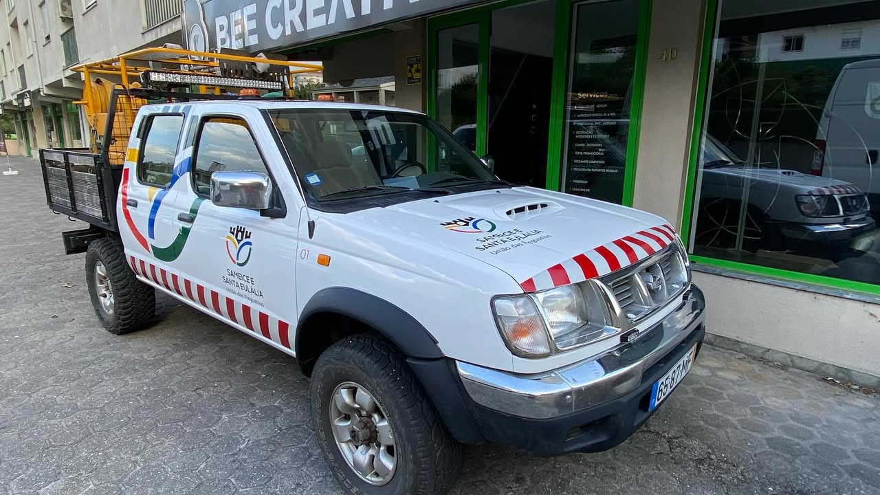 Decoração de viatura União das Freguesias de Sameice e Santa Eulália. Saiba mais em beecre