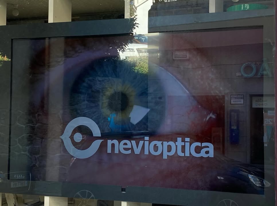 Aplicação de screen media para o nosso cliente NEVIOPTICA. A era digital com impacto, irre