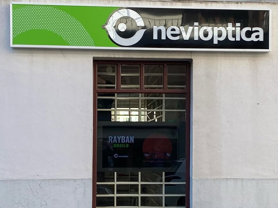 Aplicação de screen media para o nosso cliente NEVIOPTICA. A era digital com impacto, irre
