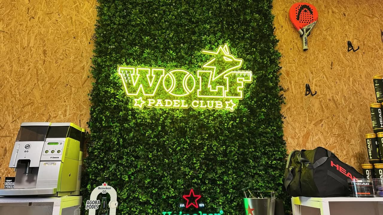 Wolf Padel Club escolheu a Beecreative para lançamento da sua presença no mercado. Desenvo