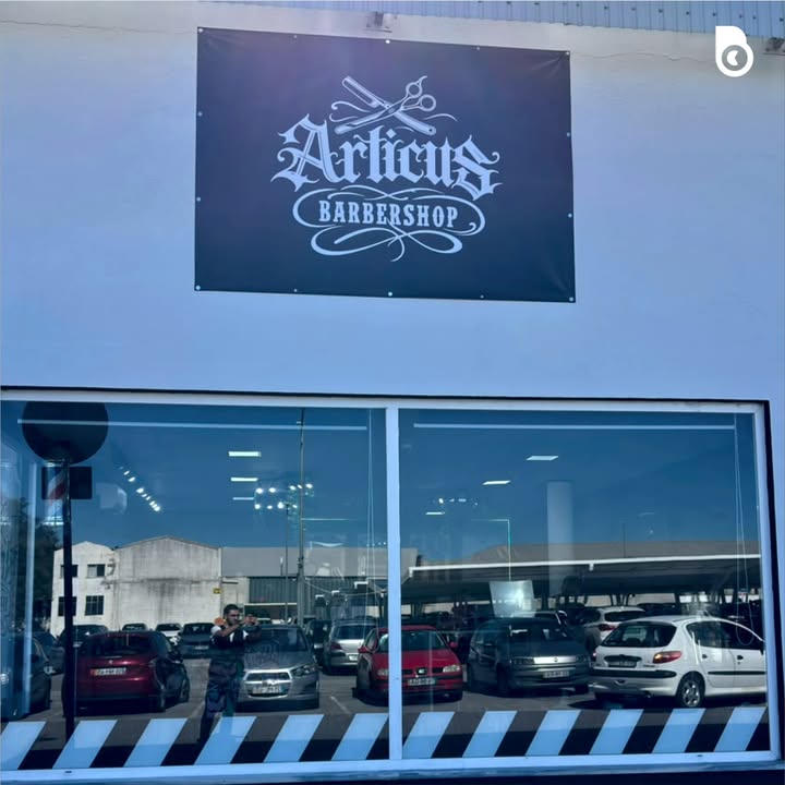 Na Articus costumam trabalhar com tesouras e máquinas de cortar cabelo. Nós aparecemos com