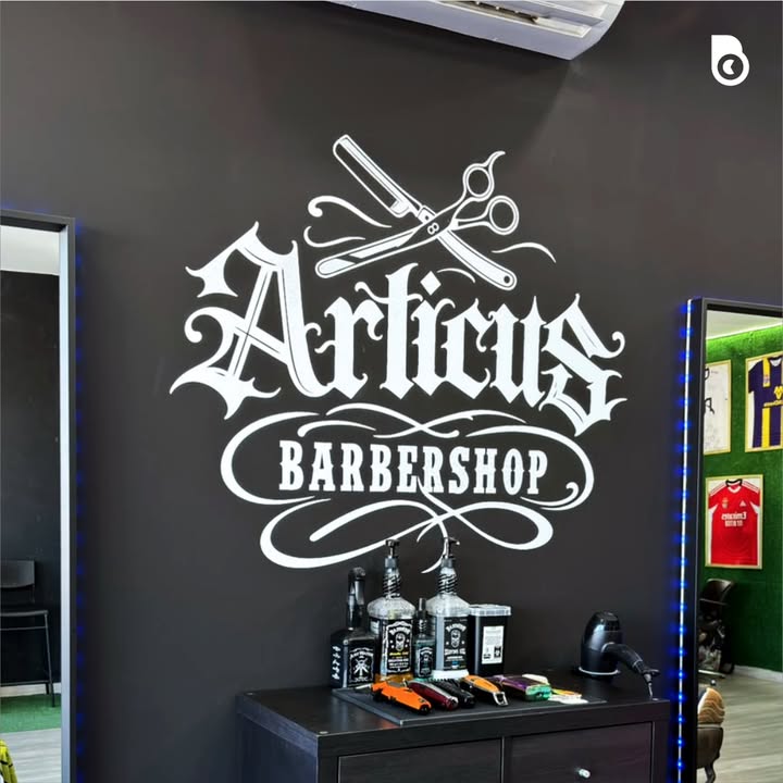 Na Articus costumam trabalhar com tesouras e máquinas de cortar cabelo. Nós aparecemos com